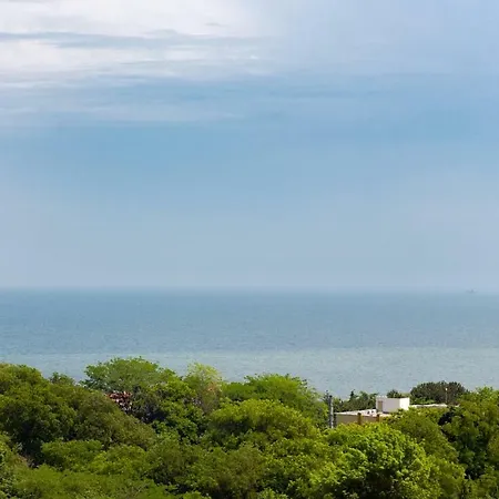 Апартаменты Возле Моря Odesa